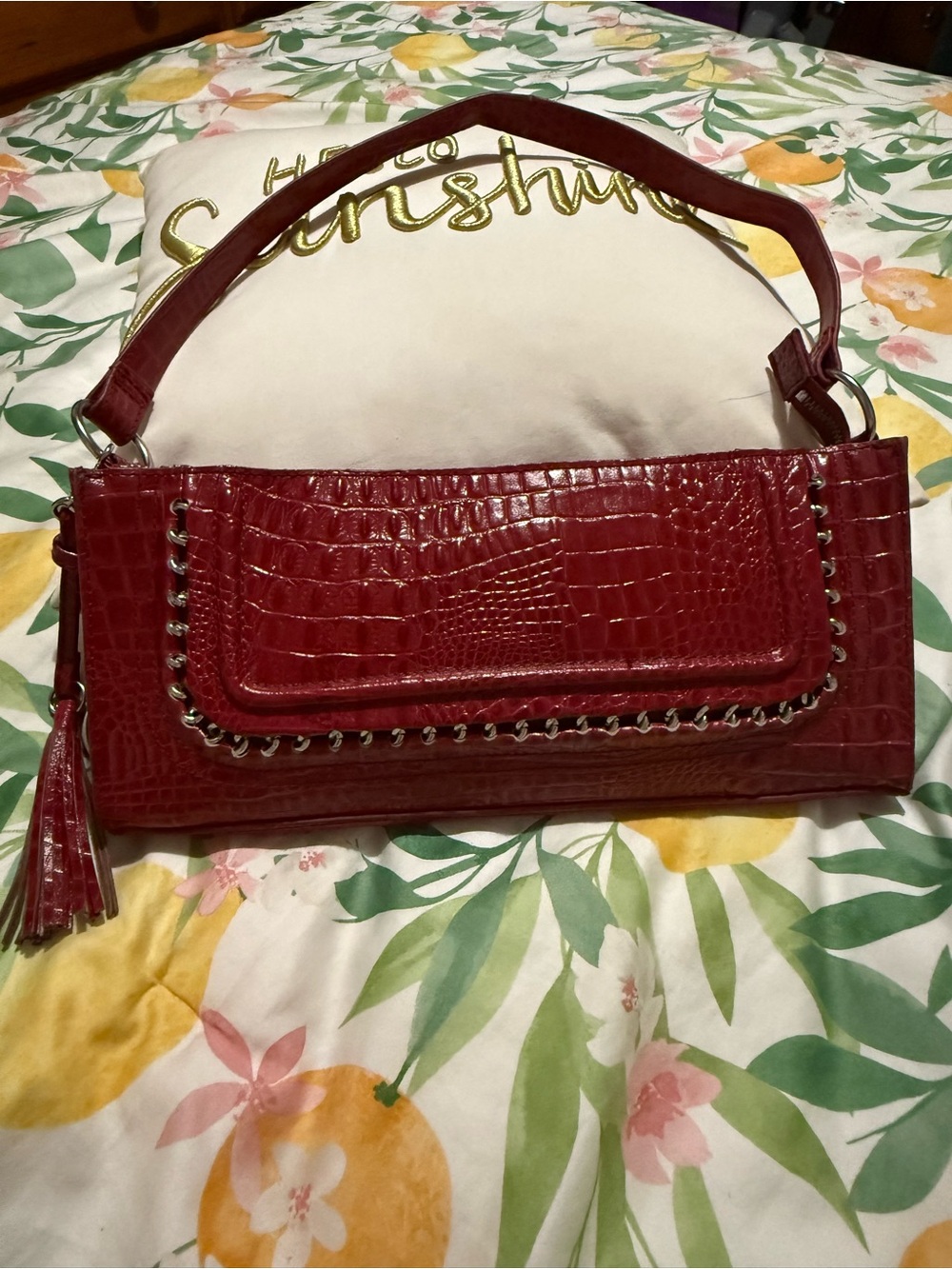 Fortuna Valentino Red Croc-Embossed Shoulder Bag with Chain Trim Y2K